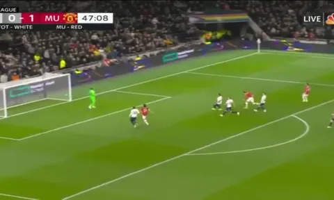 McTominay chọc khe hoàn hảo, Ronaldo nã đại bác tung lưới Tottenham