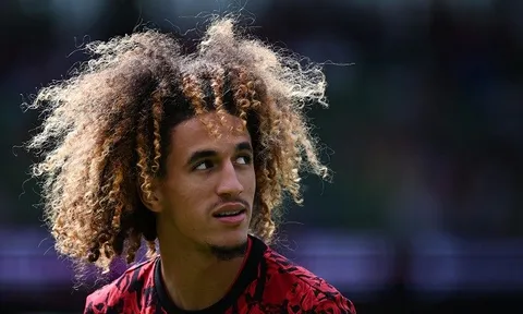 Mejbri chờ Ten Hag chốt hạ tương lai