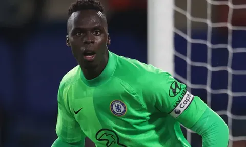 "Chelsea sẽ lắng nghe lời đề nghị cho Mendy vào mùa hè"