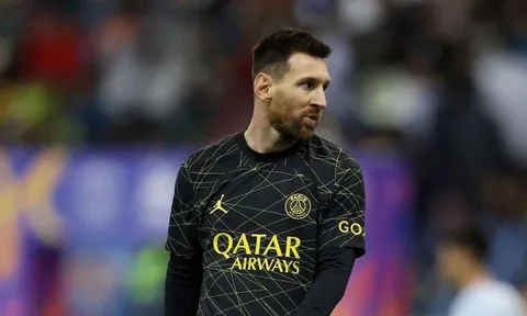 "Cho dù là Messi, bạn vẫn có quyền đưa anh ta ra khỏi sân"