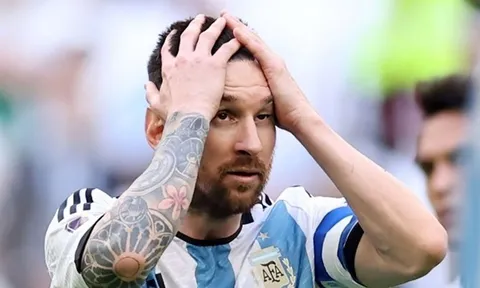 Messi bị sốc khi tiếng còi mãn cuộc vang lên