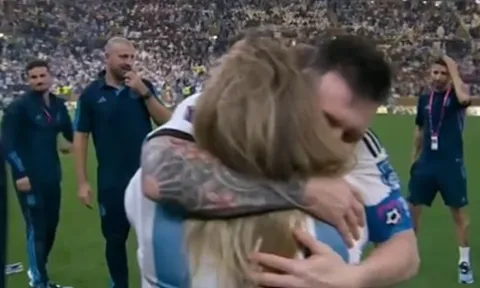 Messi chiếm sóng với khoảnh khắc giá trị nhất sau khi vô địch