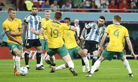Messi chơi hay là nỗi xấu hổ với Barca