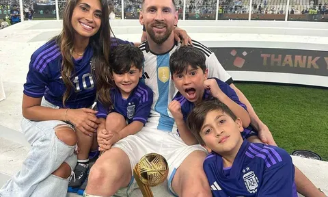 Messi đăng ký cho con học ở Barcelona