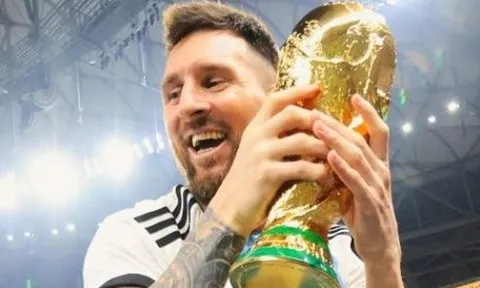 Messi đáp trả Benzema?