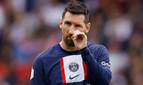 Messi đáp trả chỉ trích của CĐV PSG