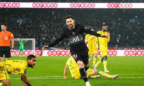Messi ghi bàn thắng đầu tiên, đúng chất Messi, ở Ligue 1