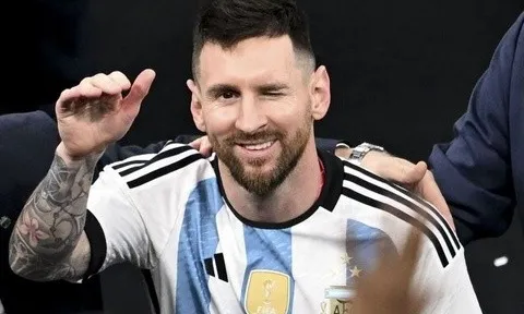 Messi hay nhất châu Âu năm 2022