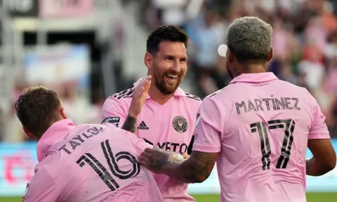 Messi khiến đồng đội 'chảy nước miếng'