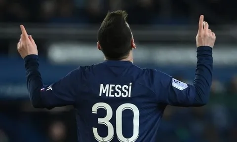 Messi đặt cả thế giới dưới chân