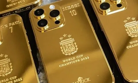 Messi tặng 35 iPhone mạ vàng cho nhân viên và đồng đội