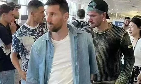 Messi tạo cơn sốt khi đến Bắc Kinh