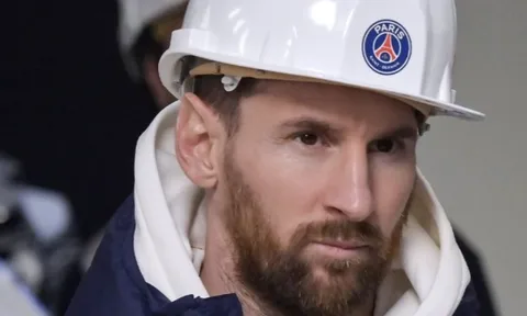 Messi trở lại PSG