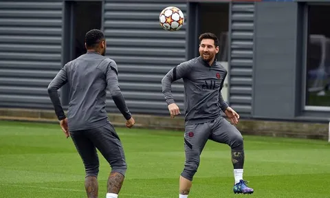 Messi tái xuất