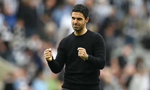 "Arsenal đang đi theo mô hình mà Chelsea cũng đã áp dụng"