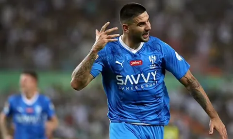 Mitrovic lập hattrick, Al Hilal ngược dòng điên rồ