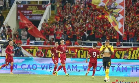 Vé xem tuyển Việt Nam đấu Malaysia có giá 'mềm'