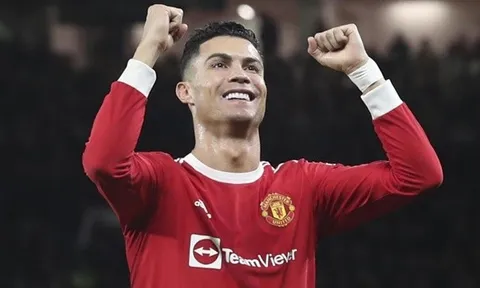 Saha: Ronaldo sẽ không để MU thua Liverpool 0-7