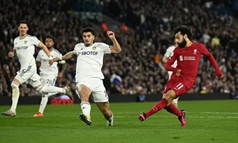 Liverpool 'đánh tennis' trong ngày Salah lập kỷ lục ở Premier League