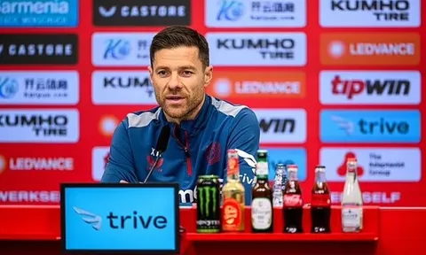 NÓNG! Alonso định đoạt tương lai trước truyền thông