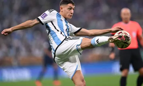 Thay Timber, Arsenal nhắm nhà vô địch World Cup