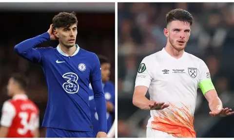 Một Arsenal khác lạ đang gây bão TTCN