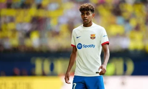 Một sự cô lập xuất hiện tại Barca?