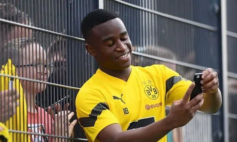 Liverpool dẫn đầu cuộc đua chiêu mộ tiền đạo Dortmund