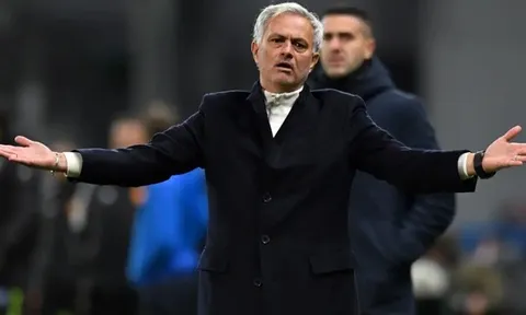 Mourinho sắp bị trừng phạt