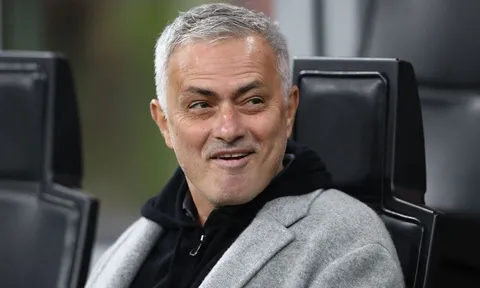 Mourinho được đề nghị hợp đồng kỷ lục