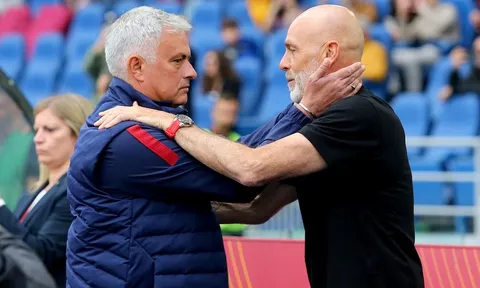 Mourinho giấu micro ở đường biên