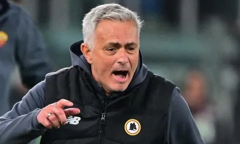 Mourinho nổi giận