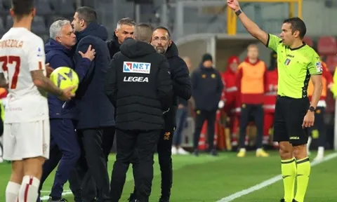 Mourinho vẫn rất… đặc biệt!