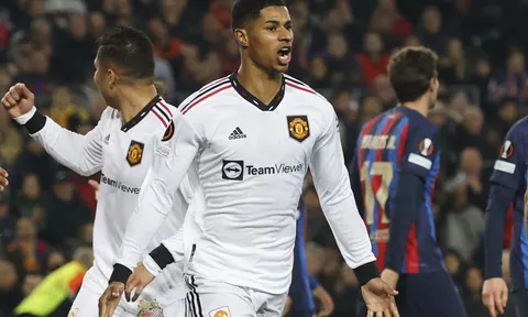 MU khiến Barca lép vế ở Nou Camp: Rashford và ác mộng Xavi
