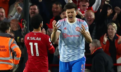 MU lần đầu kiếm tiền kém Liverpool sau 20 năm