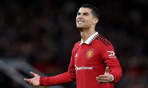 MU lắng nghe Ronaldo