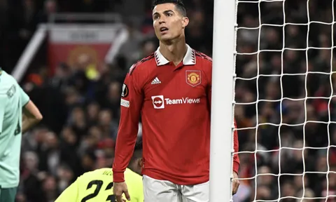MU phá sản kế hoạch với Ronaldo
