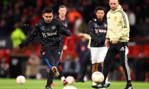 MU săn danh hiệu đầu tiên: Bí mật sức mạnh Casemiro