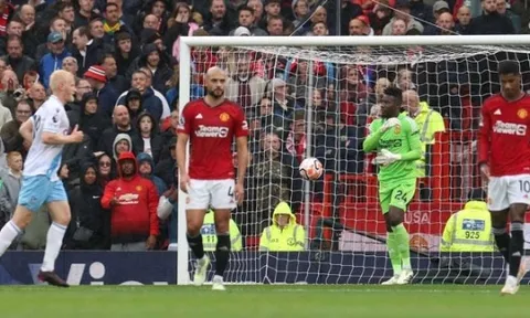 Bế tắc cùng cực, Man United thua trận thứ 4 ở Premier League