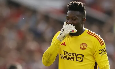 Ten Hag không hài lòng với Onana