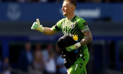 Mua Pickford, Man Utd "một mũi tên trúng hai đích"