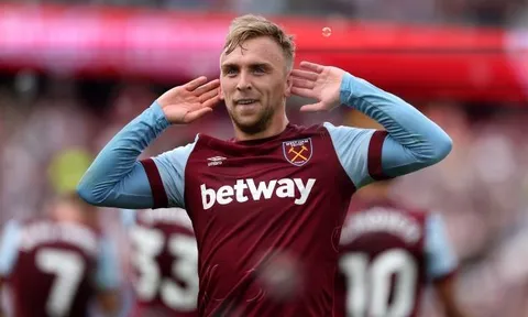 Mục tiêu của Liverpool sánh ngang với Salah và Henry