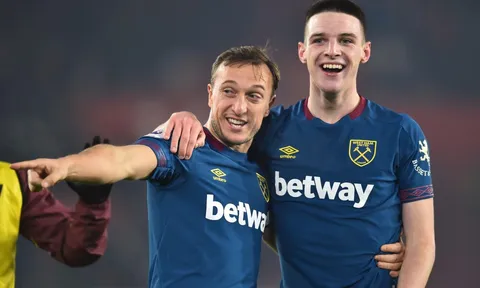 Mục tiêu của Man United và Chelsea được đề cử làm thủ quân tuyển Anh