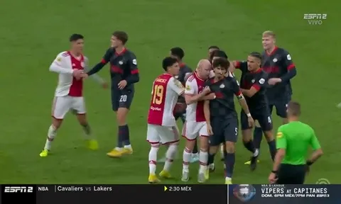 Mục tiêu hụt của Chelsea sôi máu, muốn tẩn đối thủ