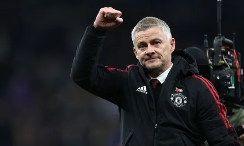 Mục tiêu Man Utd, Liverpool khao khát có câu trả lời tương lai