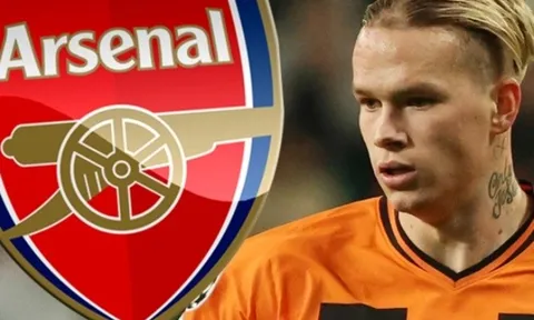 Mudryk hành động đầy ẩn ý trong chiến thắng 3-1 của Arsenal