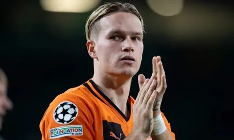 "Mudryk là một bản sao của Mbappe"