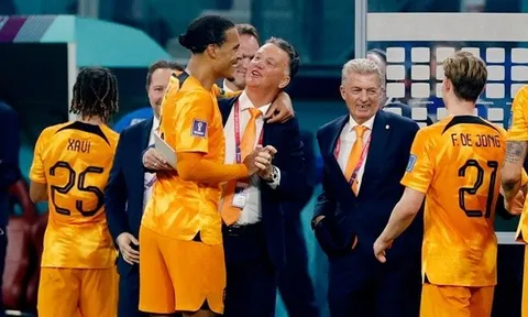 Mỹ quá ngây thơ trước Van Gaal