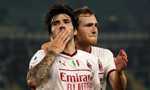 Sandro Tonali: Từ biệt danh Maradona đến người nghiện cờ bạc