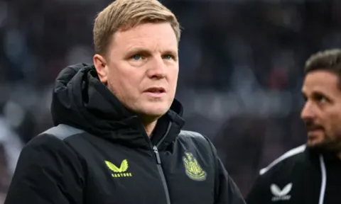 Hủy diệt Chelsea, Eddie Howe khen ngợi 4 cái tên